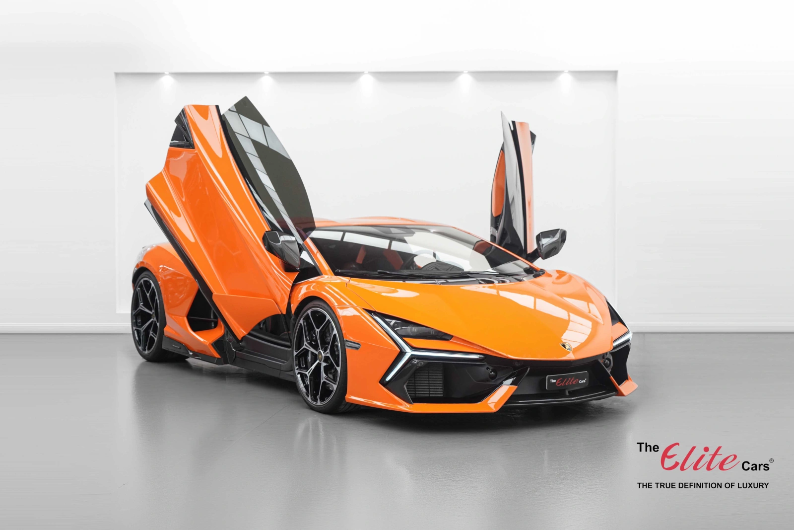 2024 LAMBORGHINI REVUELTO