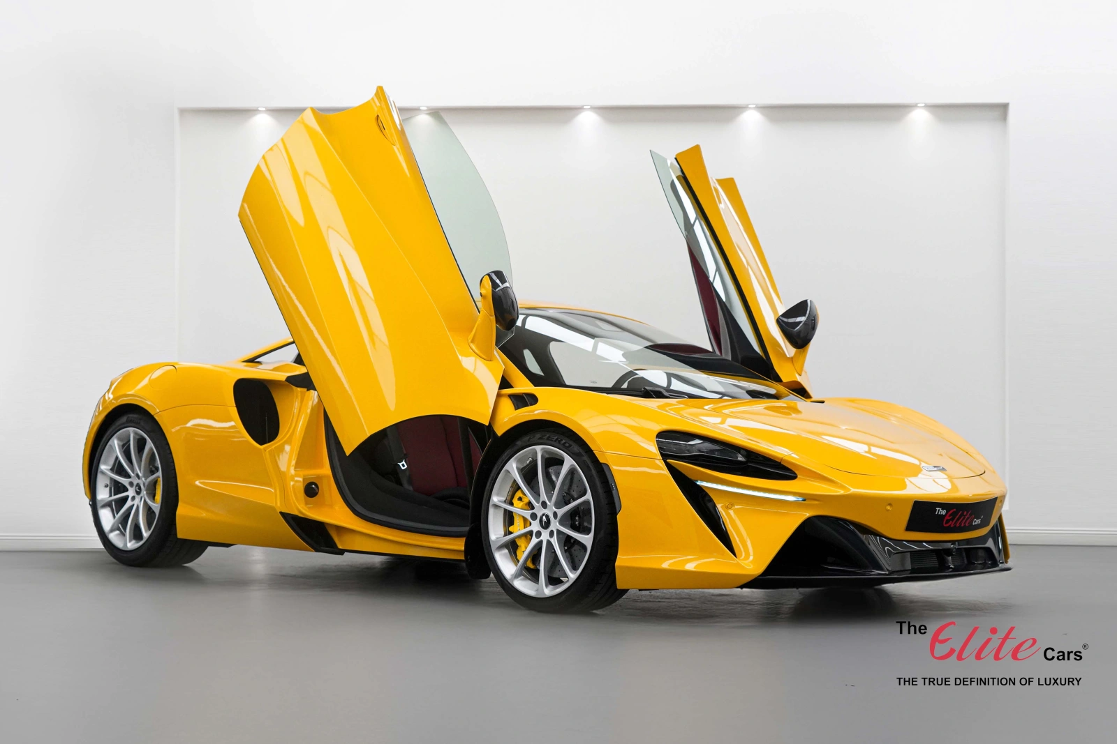 2024 MCLAREN ARTURA