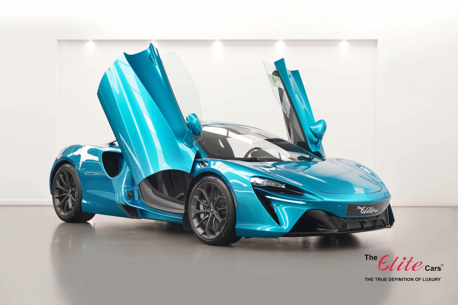 2023 MCLAREN ARTURA